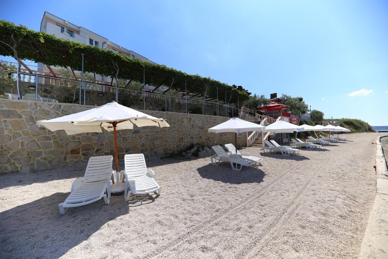Pension Augustino Miletici Exterior foto
